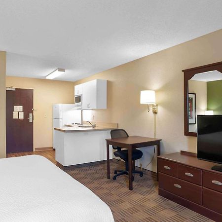 Extended Stay America Select Suites - Greensboro - Wendover Ave - Big Tree Way Kültér fotó