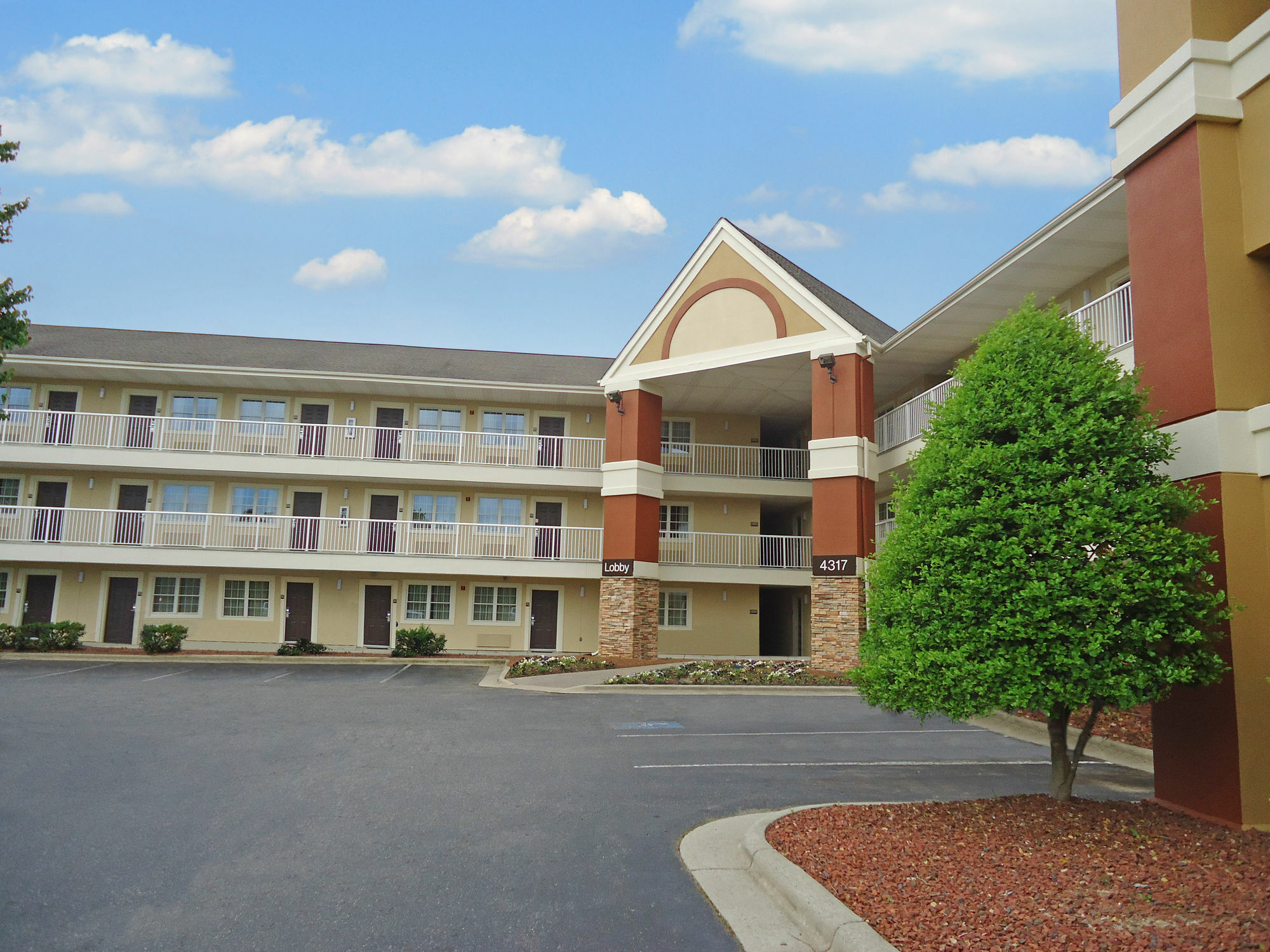 Extended Stay America Select Suites - Greensboro - Wendover Ave - Big Tree Way Kültér fotó